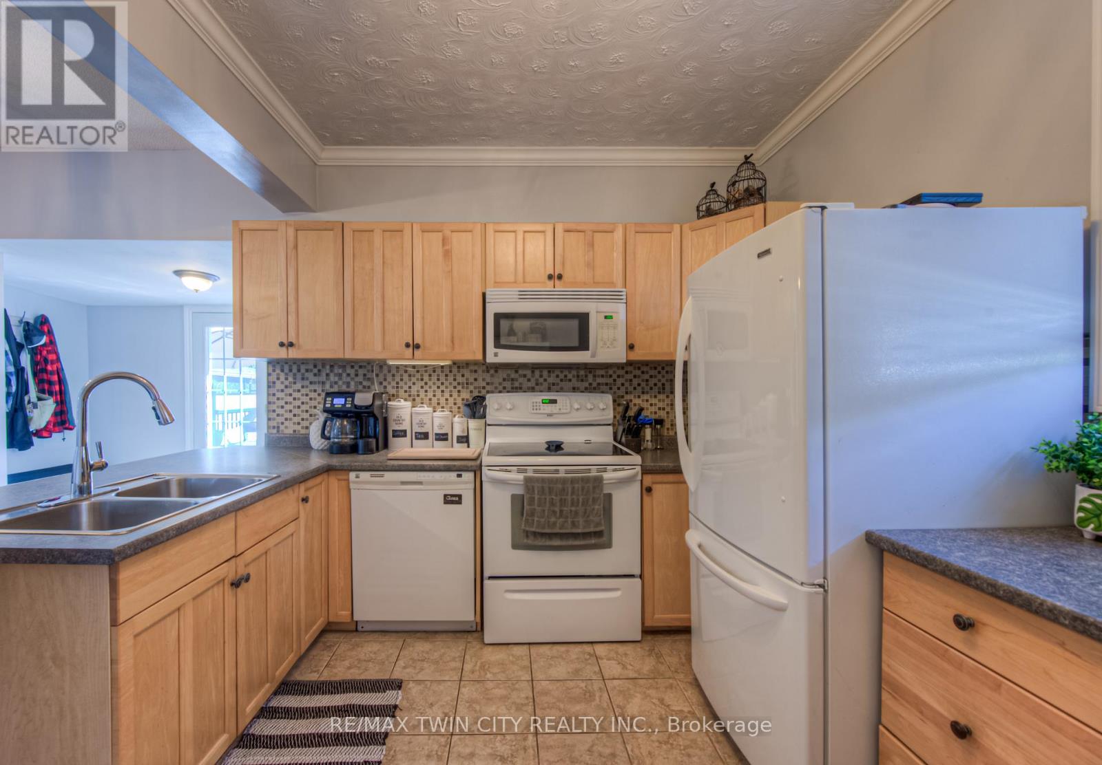 83 Bond Street, Cambridge, Ontario  N1R 4B7 - Photo 10 - X12434844