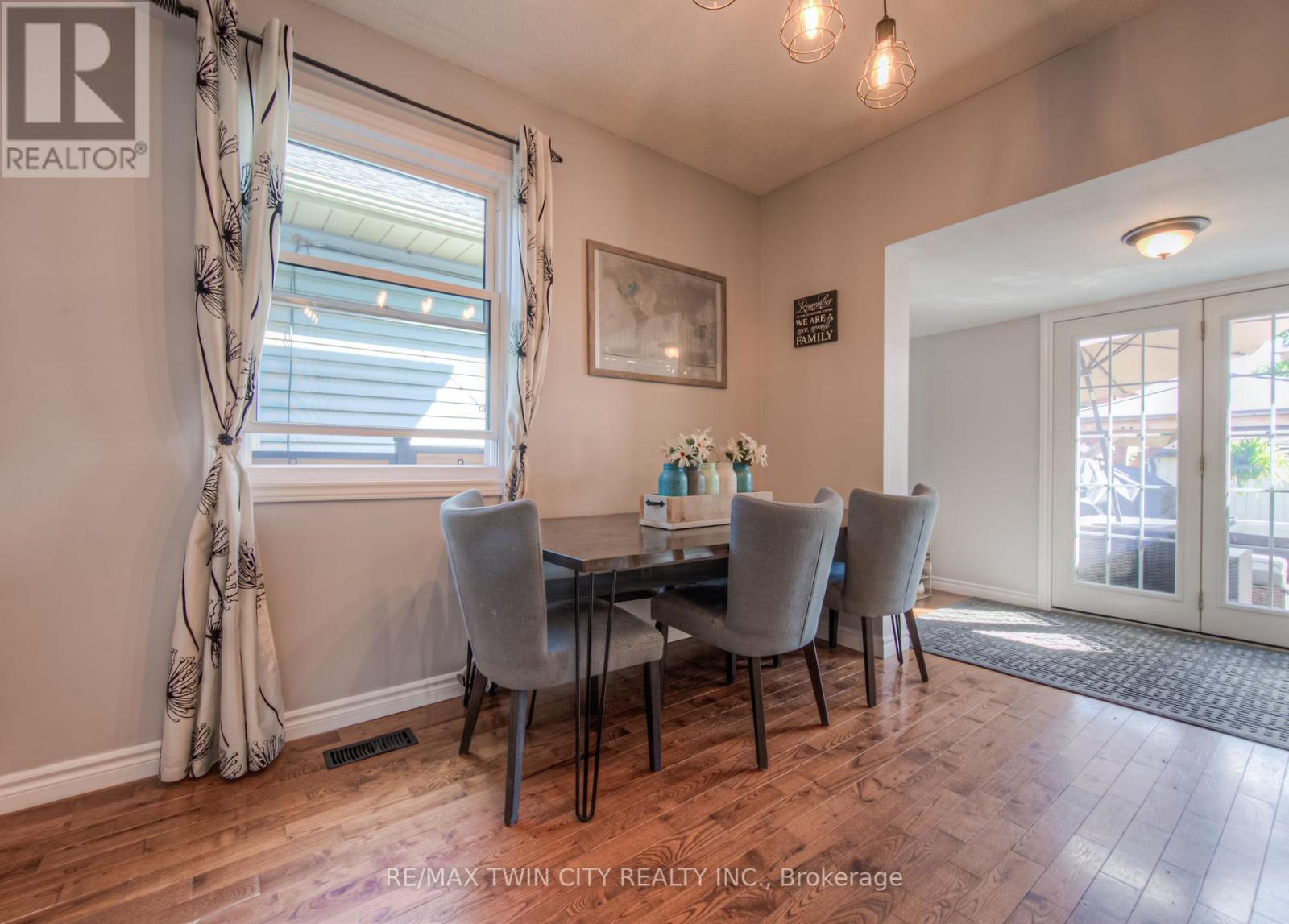 83 Bond Street, Cambridge, Ontario  N1R 4B7 - Photo 14 - X12434844
