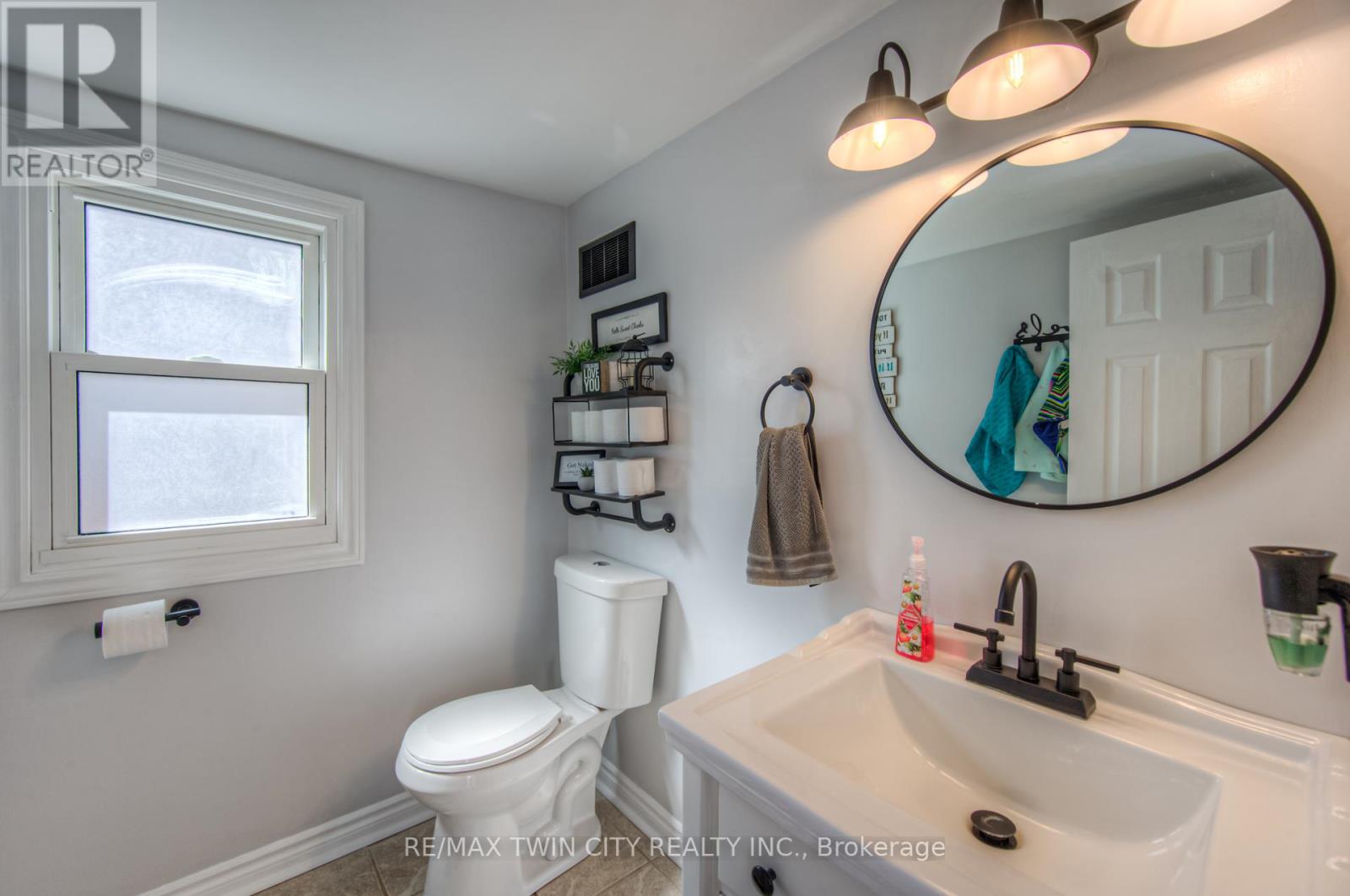 83 Bond Street, Cambridge, Ontario  N1R 4B7 - Photo 18 - X12434844