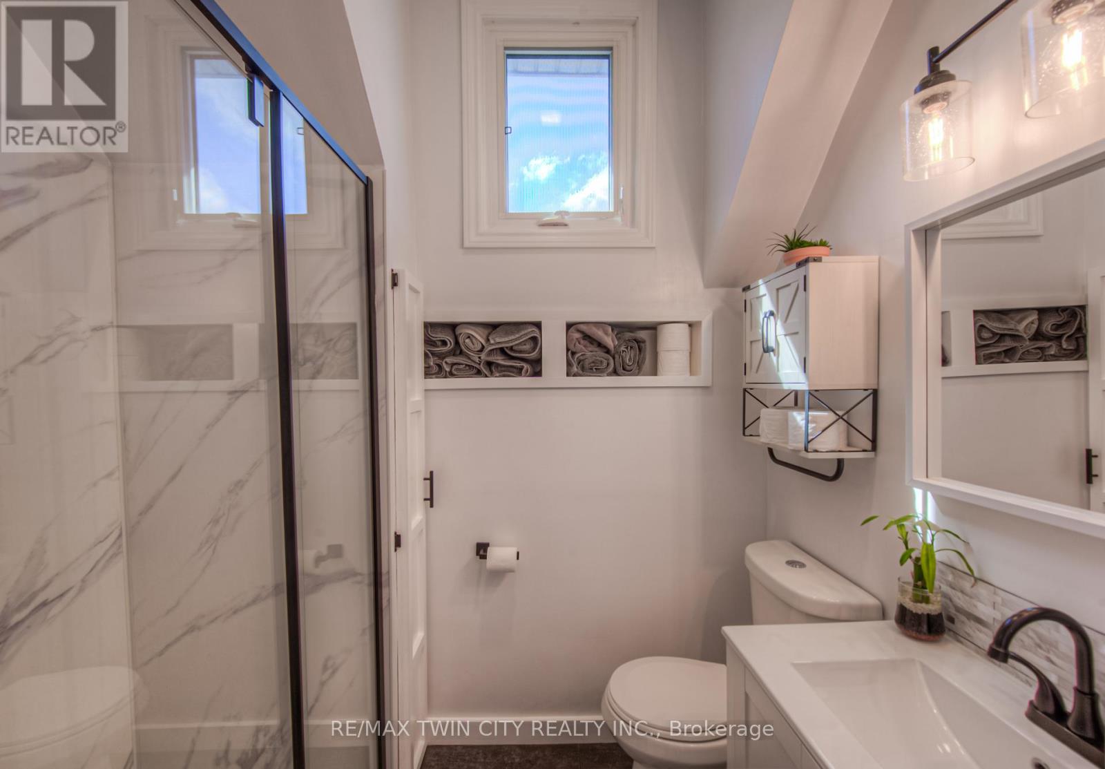 83 Bond Street, Cambridge, Ontario  N1R 4B7 - Photo 22 - X12434844