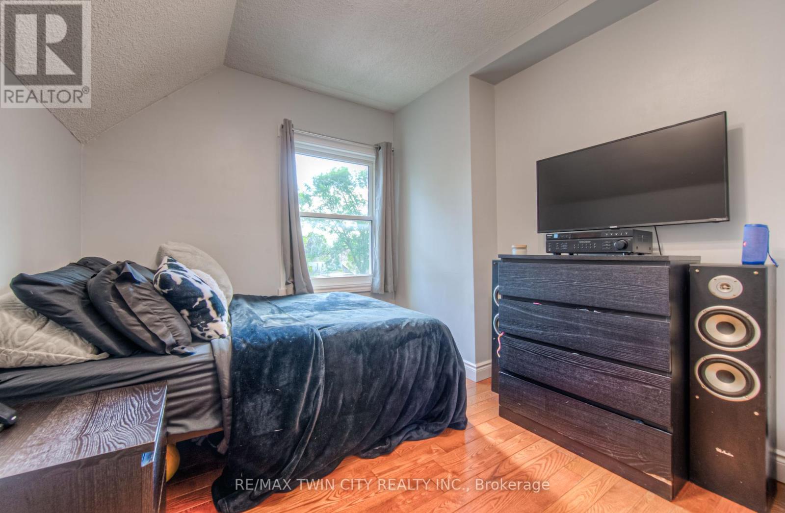 83 Bond Street, Cambridge, Ontario  N1R 4B7 - Photo 24 - X12434844