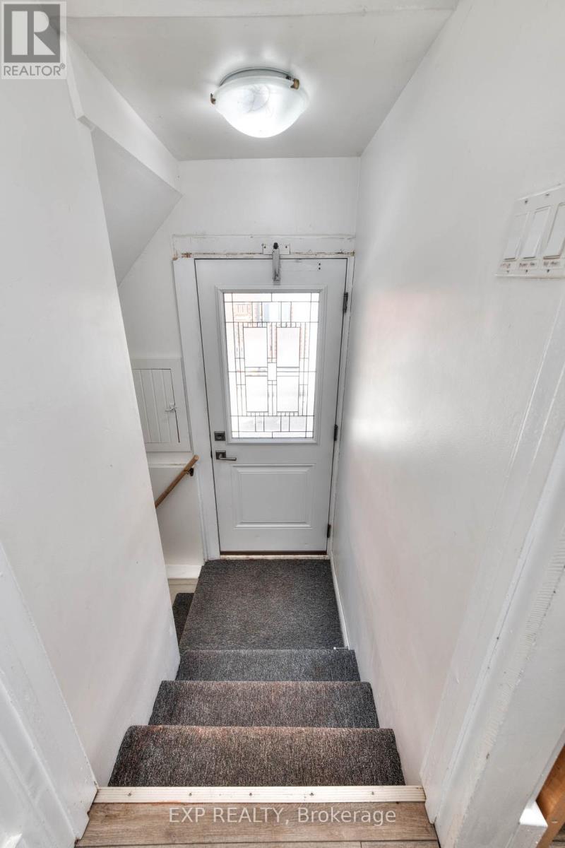 50 Walnut Street, Kitchener, Ontario  N2G 1P6 - Photo 18 - X12434865