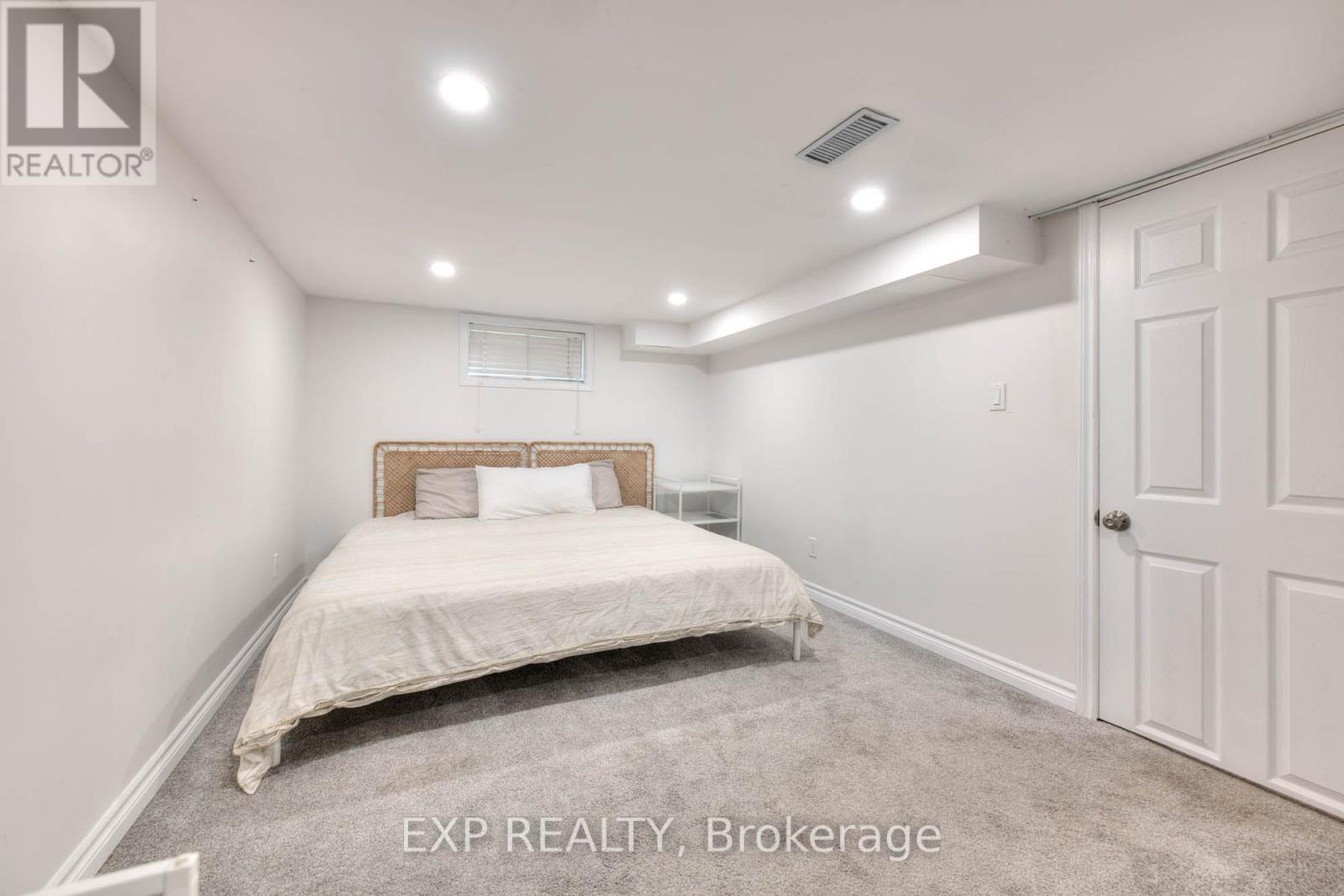 50 Walnut Street, Kitchener, Ontario  N2G 1P6 - Photo 15 - X12434888
