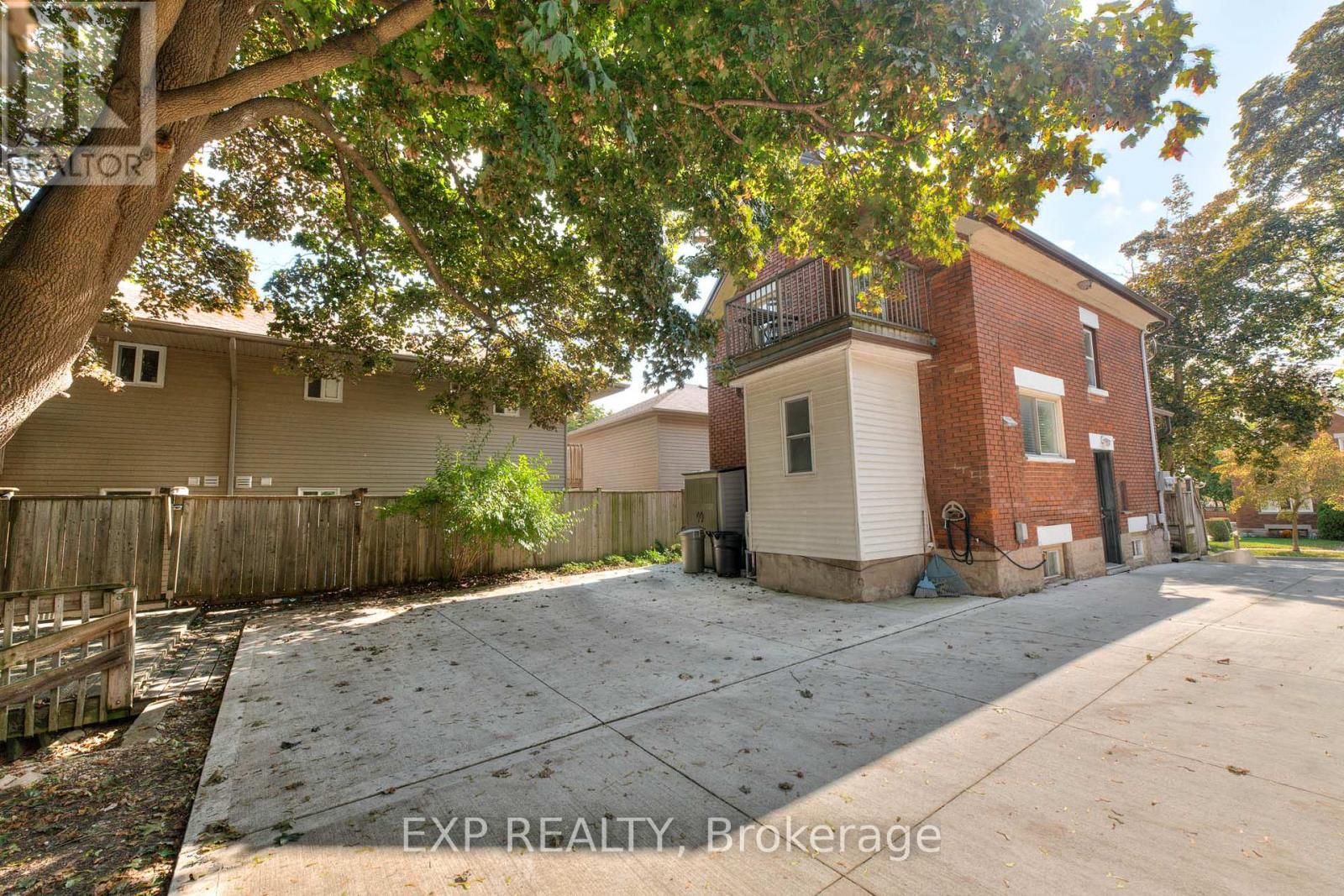 50 Walnut Street, Kitchener, Ontario  N2G 1P6 - Photo 28 - X12434888