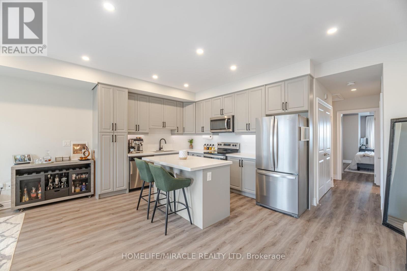 305 - 721 Franklin Boulevard, Cambridge, Ontario  N1R 0E4 - Photo 6 - X12434891