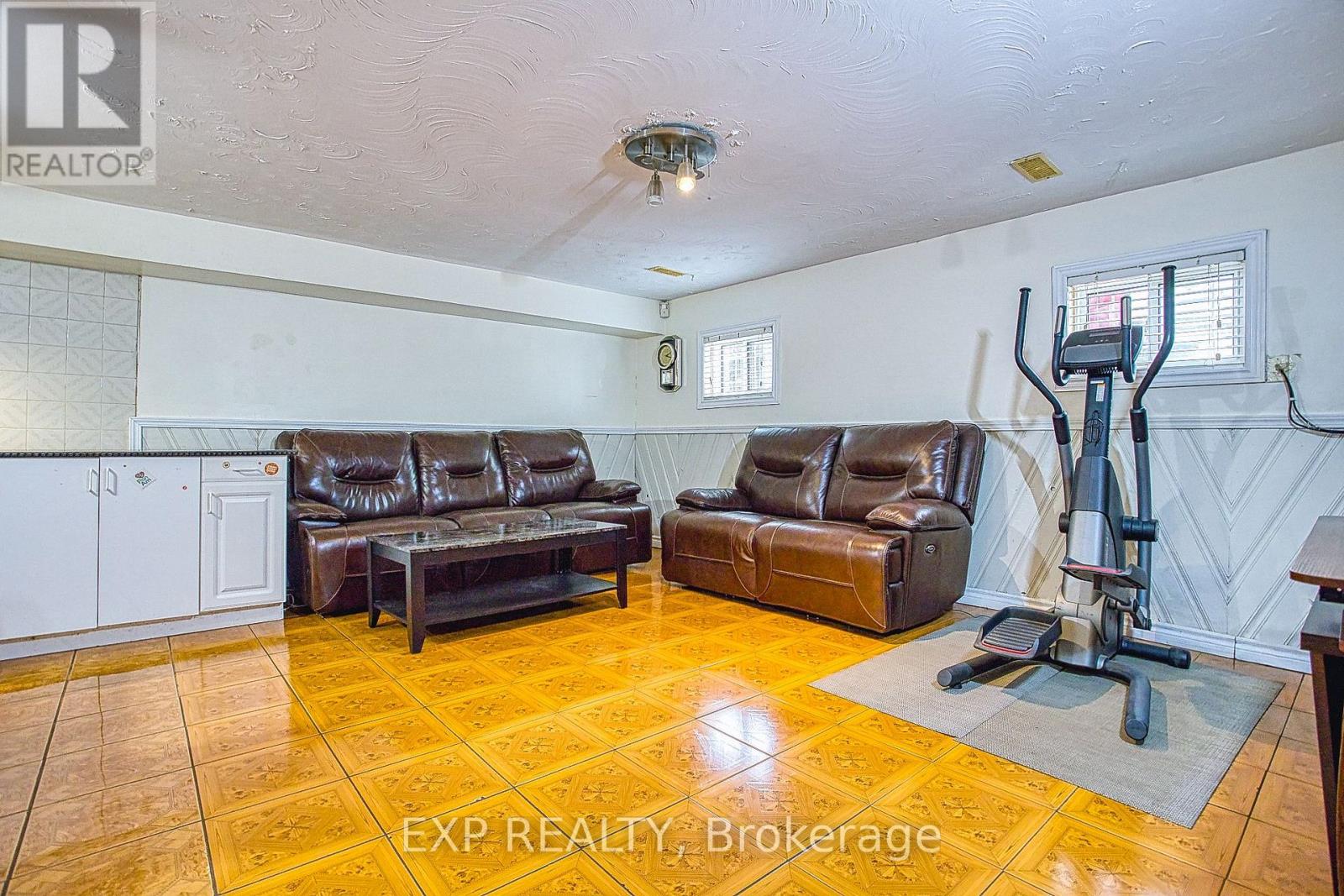 488 Barton Street E, Hamilton, Ontario  L8L 2Y8 - Photo 21 - X12434923