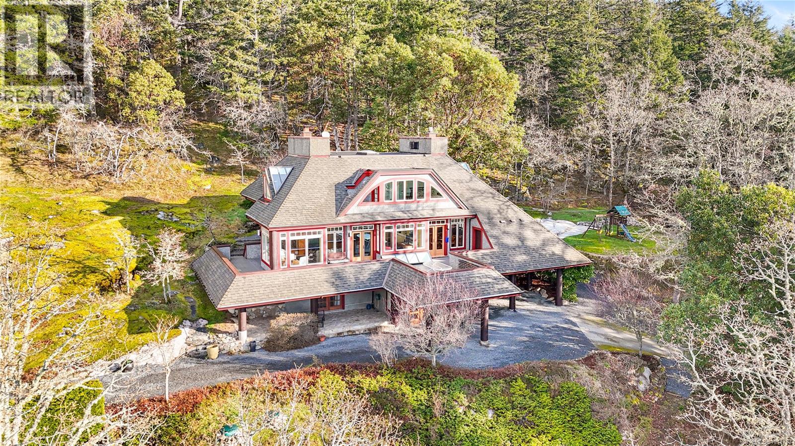 8242 Thomson Pl, Central Saanich, British Columbia