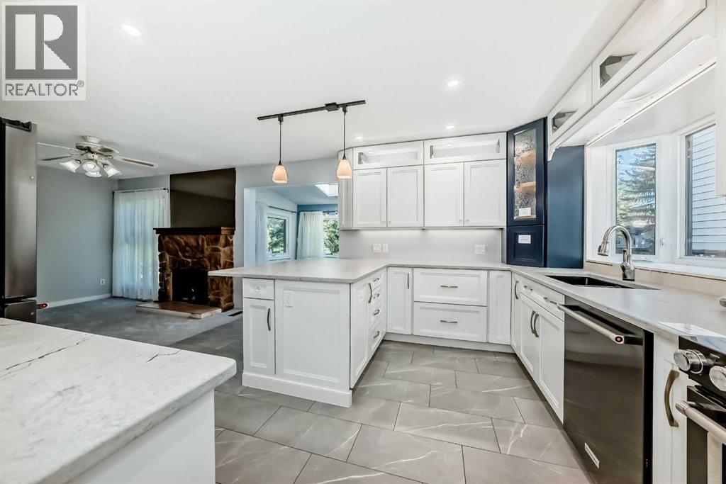 6628 Ranchview Drive Nw, Calgary, Alberta  T1Y 1T1 - Photo 8 - A2253235