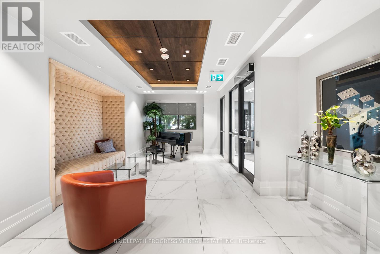 Property at 303 - 3 SOUTHVALE DRIVE image 3