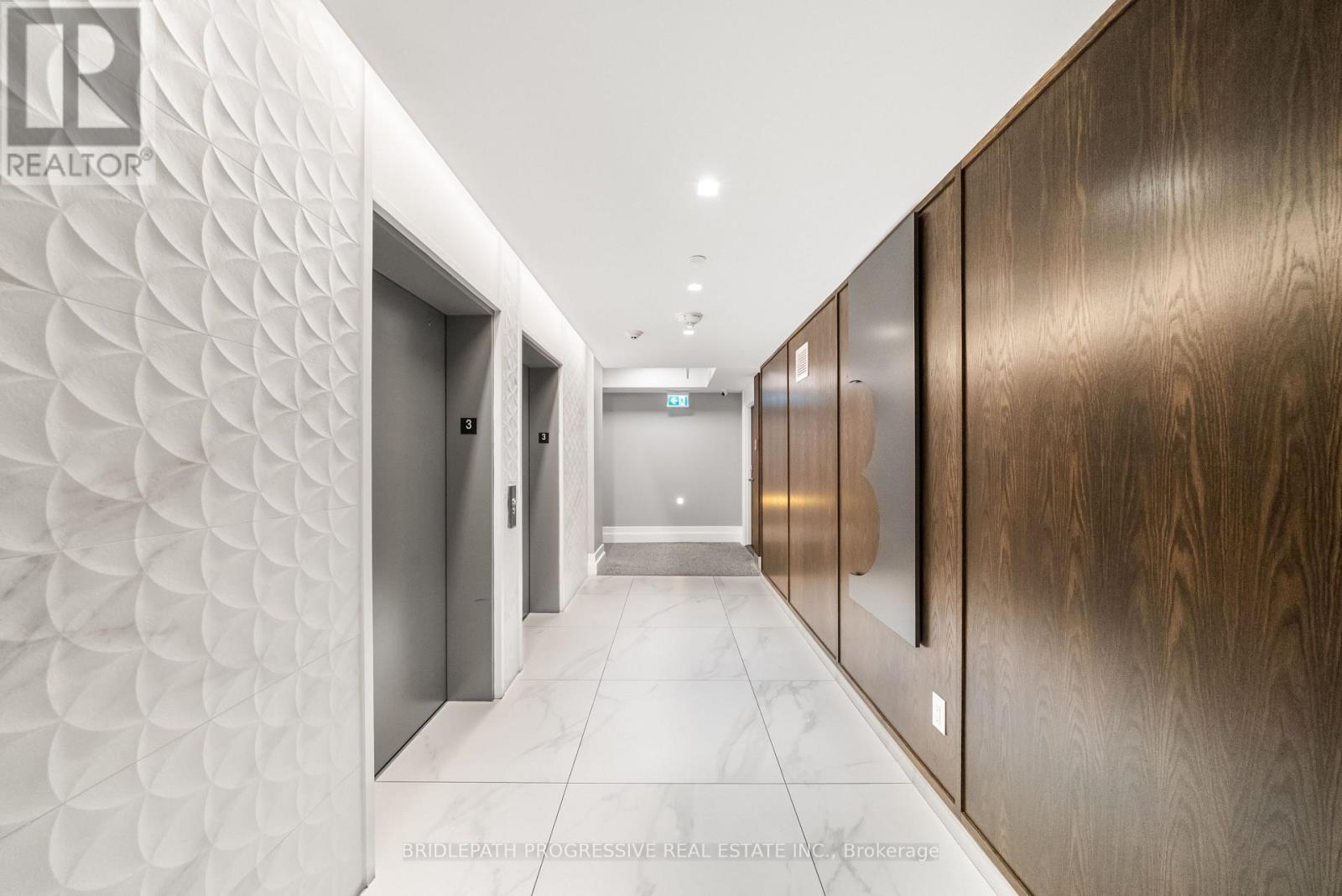 Property at 303 - 3 SOUTHVALE DRIVE image 5