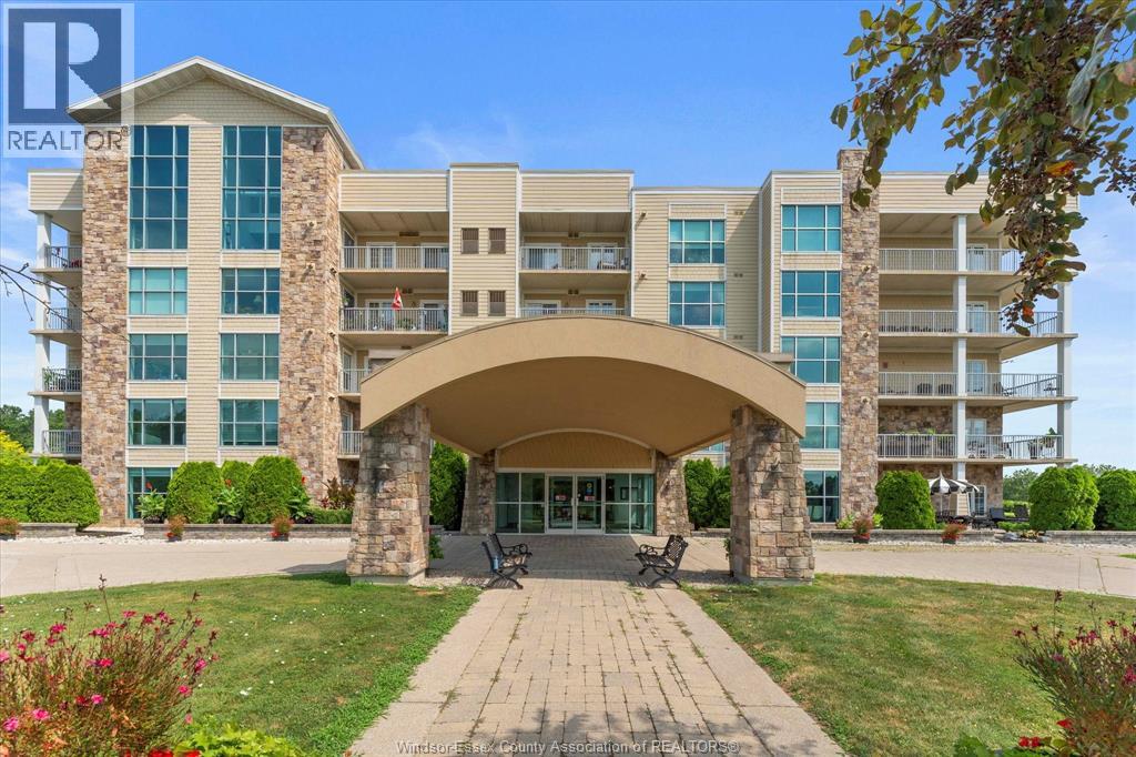 MLS# 25024814: 34 BOBLO ISLAND BOULEVARD Unit# 306, Amherstburg, Canada