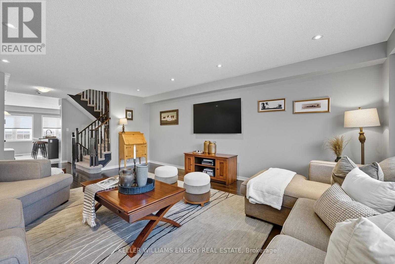 46 Comfort Way, Whitby, Ontario  L1N 2K6 - Photo 14 - E12435041