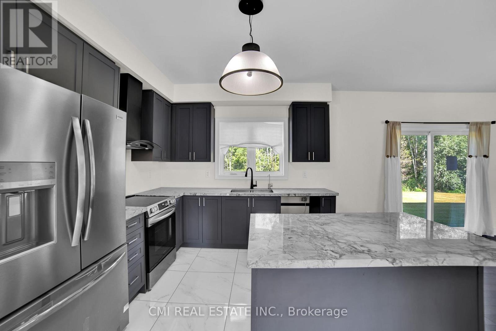 22 Birchwood Lane, Essa, Ontario  L3W 0A8 - Photo 19 - N12434970
