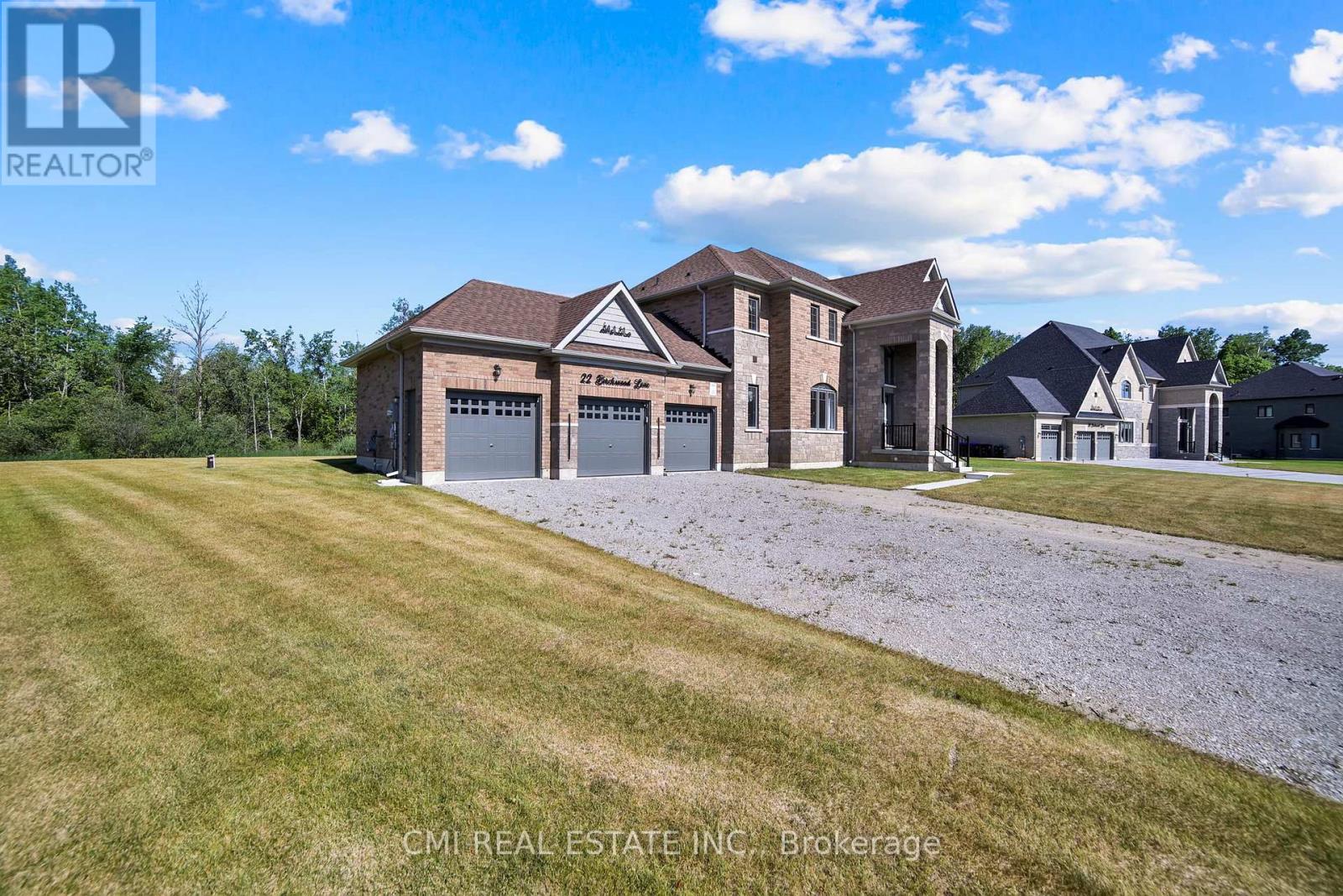 22 Birchwood Lane, Essa, Ontario  L3W 0A8 - Photo 2 - N12434970
