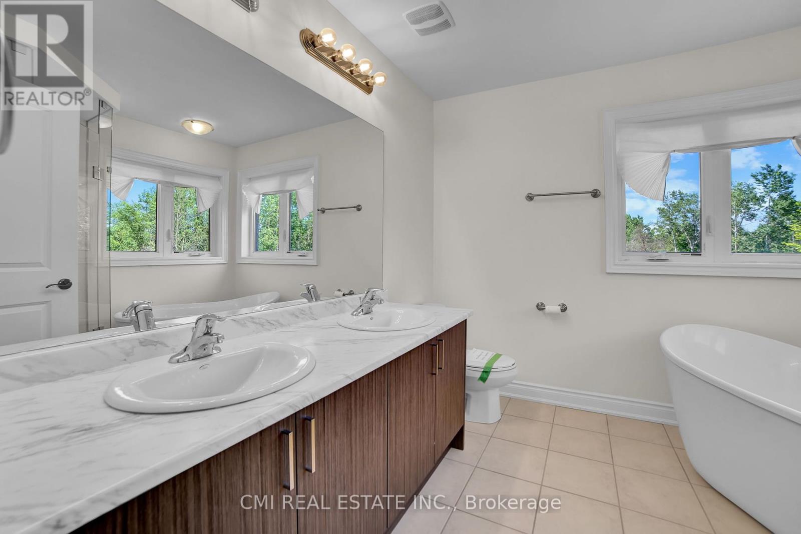 22 Birchwood Lane, Essa, Ontario  L3W 0A8 - Photo 24 - N12434970