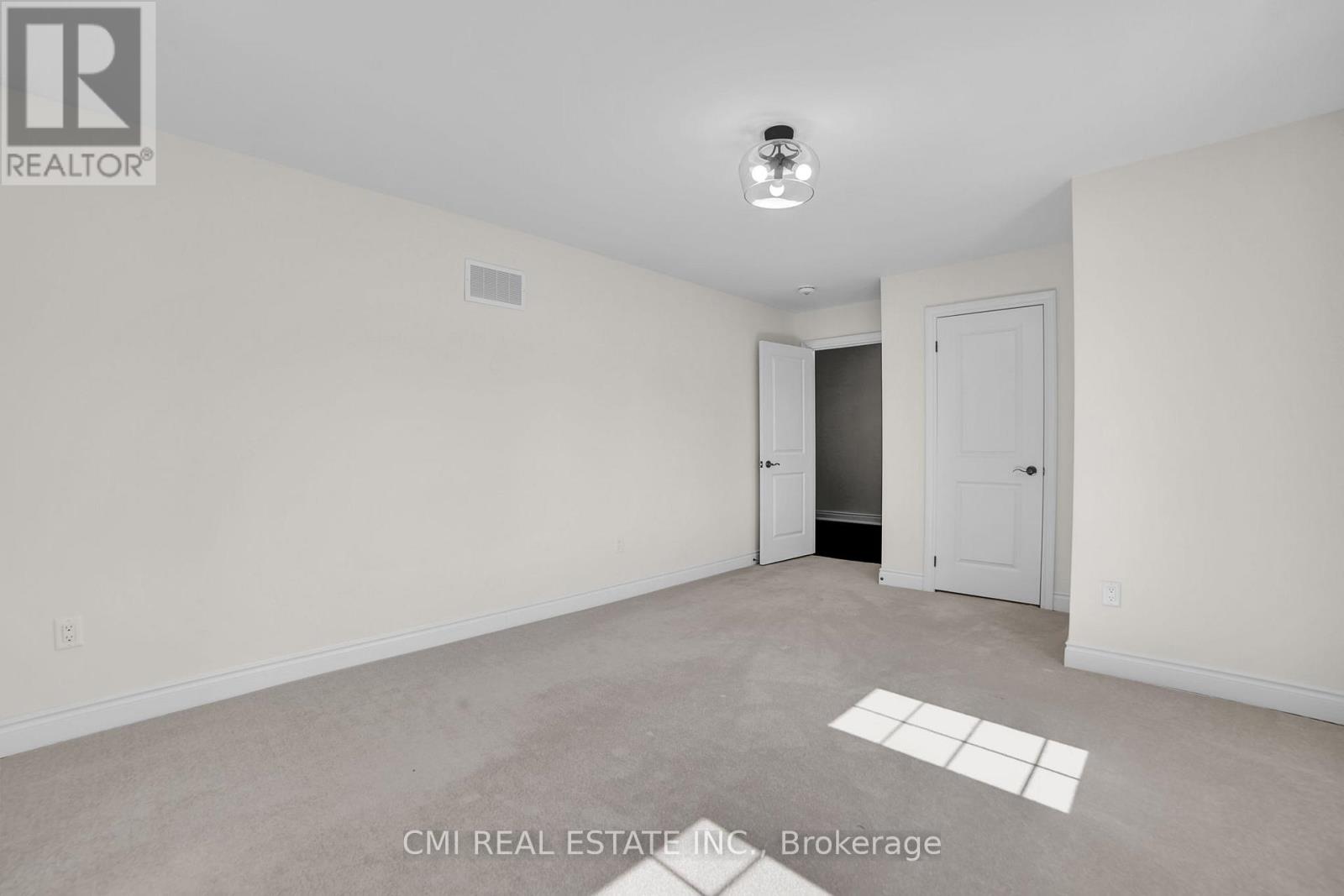 22 Birchwood Lane, Essa, Ontario  L3W 0A8 - Photo 26 - N12434970
