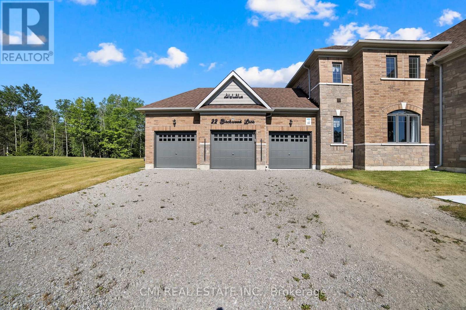 22 Birchwood Lane, Essa, Ontario  L3W 0A8 - Photo 3 - N12434970