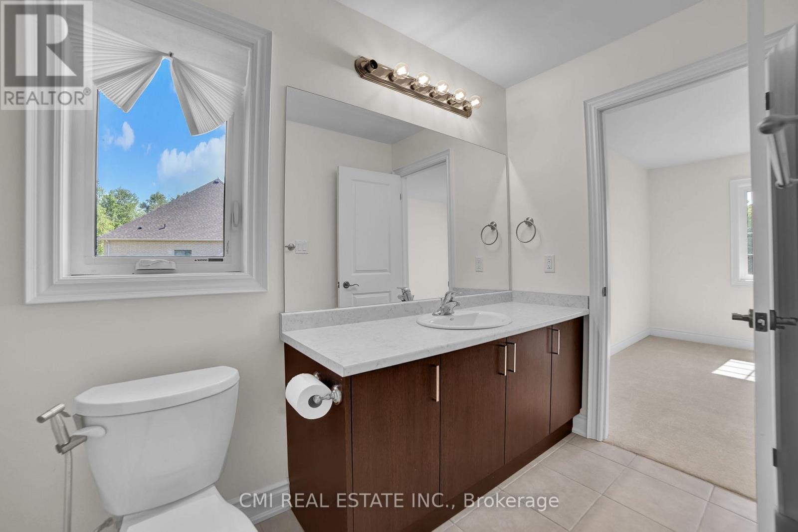 22 Birchwood Lane, Essa, Ontario  L3W 0A8 - Photo 34 - N12434970