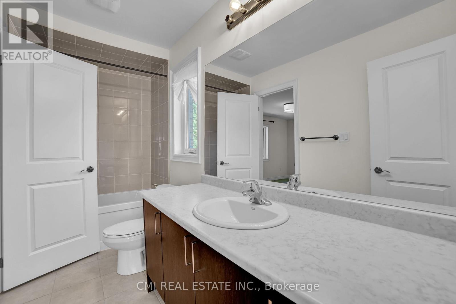 22 Birchwood Lane, Essa, Ontario  L3W 0A8 - Photo 35 - N12434970