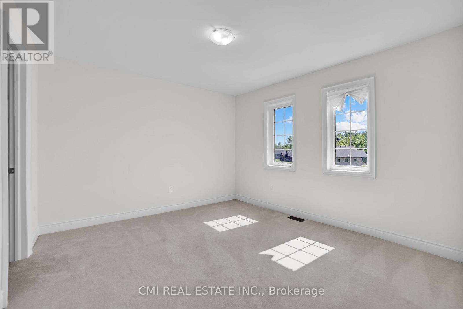 22 Birchwood Lane, Essa, Ontario  L3W 0A8 - Photo 37 - N12434970