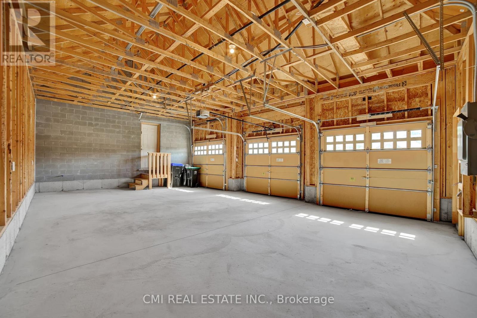 22 Birchwood Lane, Essa, Ontario  L3W 0A8 - Photo 39 - N12434970