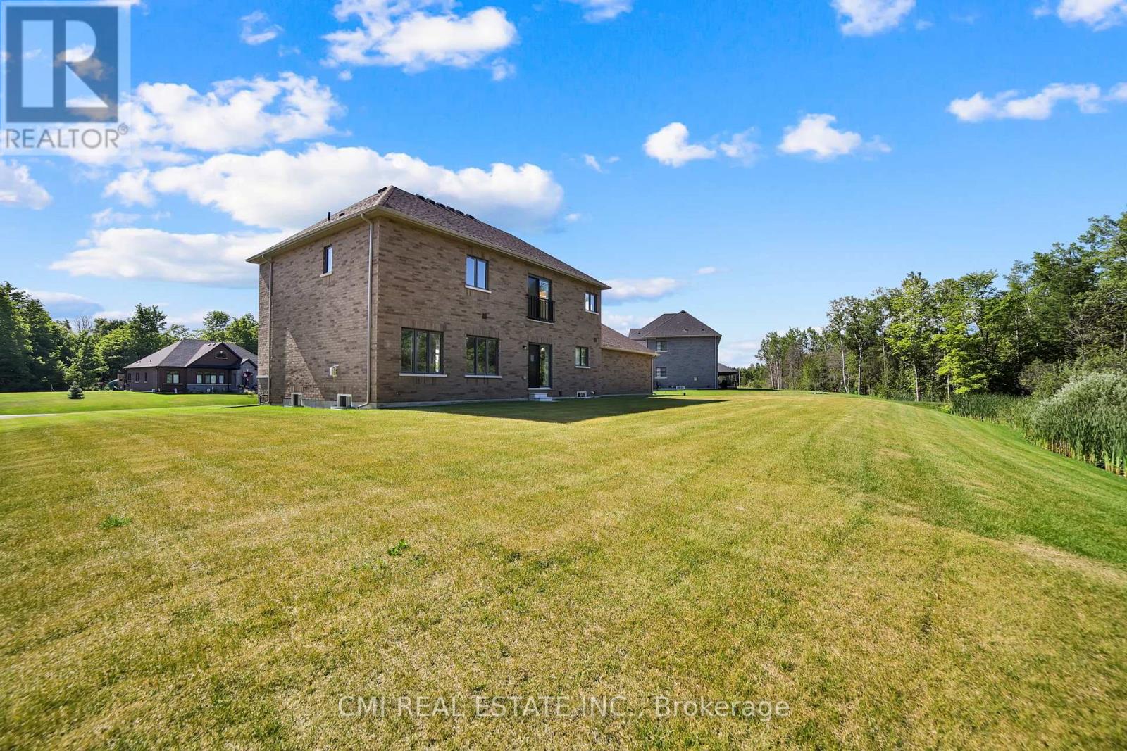 22 Birchwood Lane, Essa, Ontario  L3W 0A8 - Photo 41 - N12434970