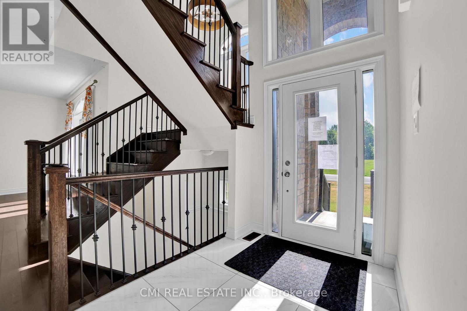 22 Birchwood Lane, Essa, Ontario  L3W 0A8 - Photo 5 - N12434970