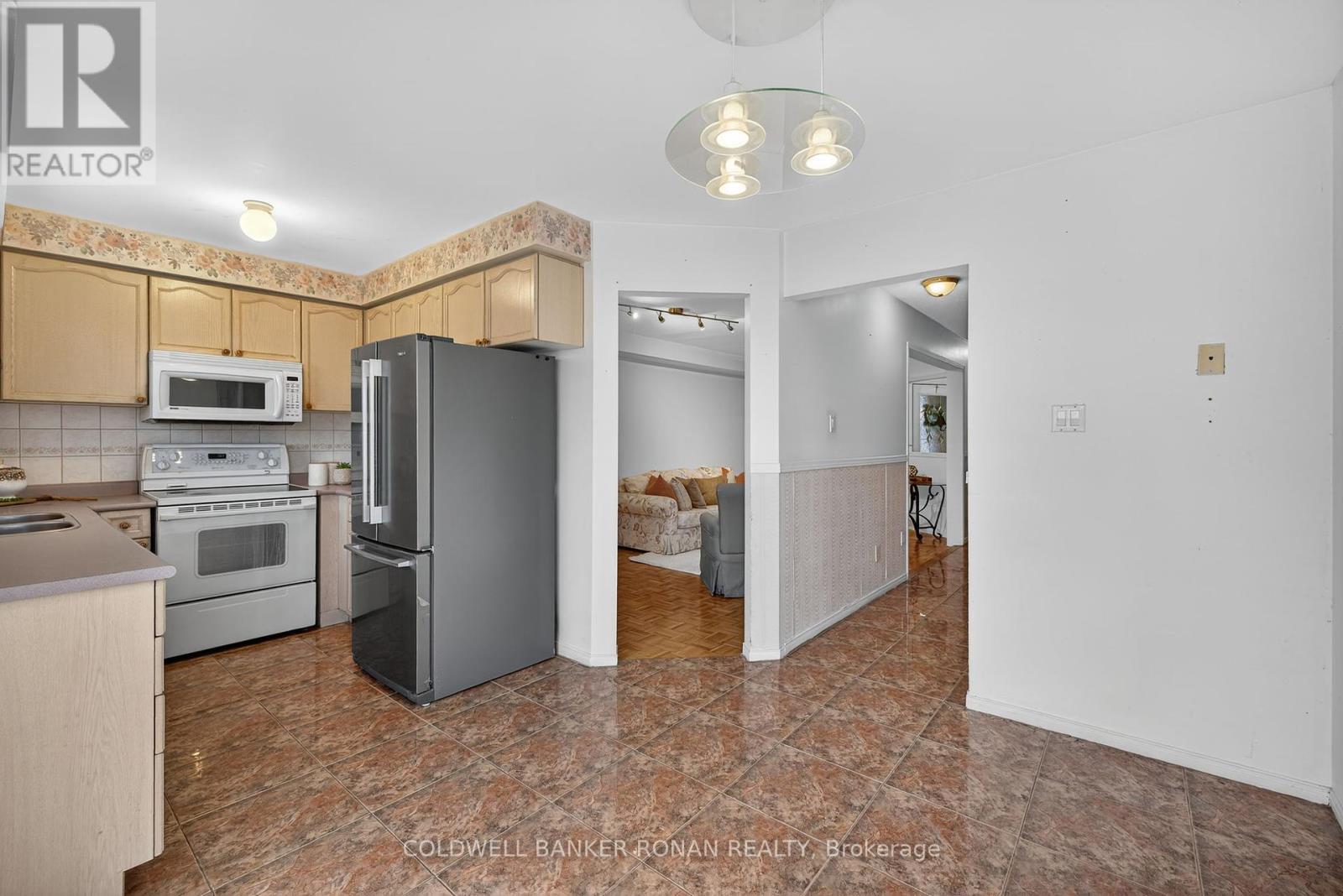 97 Parktree Drive, Vaughan, Ontario  L6A 2N6 - Photo 16 - N12434977