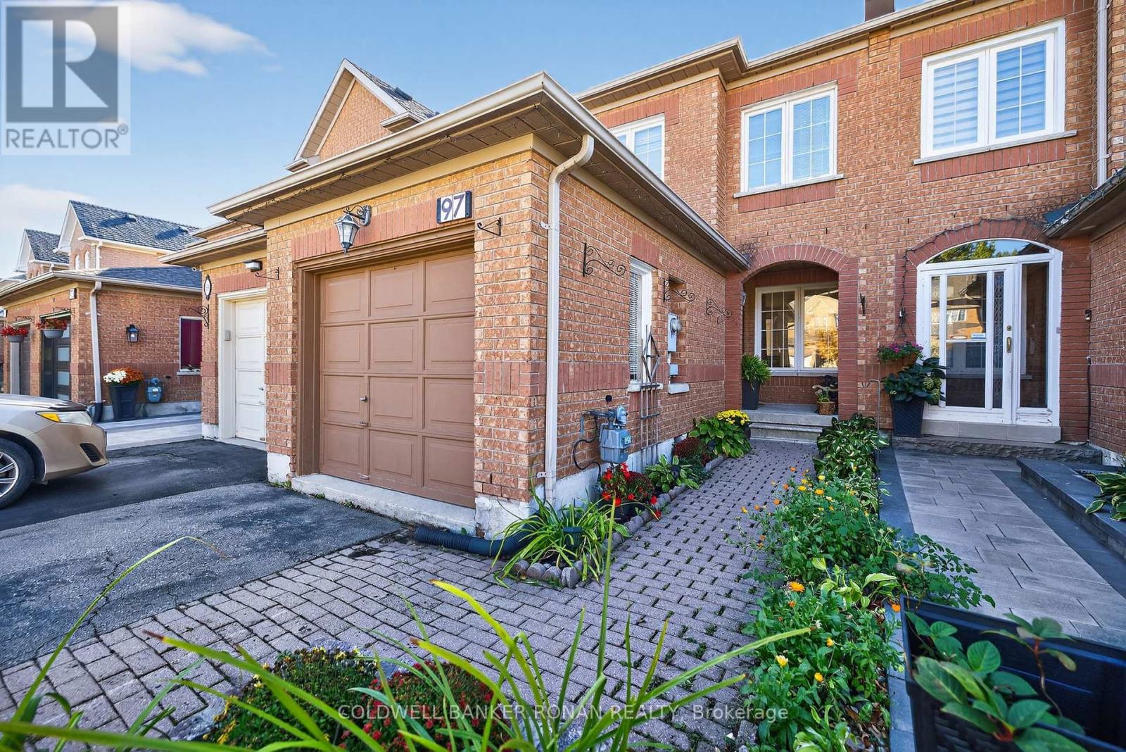 97 Parktree Drive, Vaughan, Ontario  L6A 2N6 - Photo 2 - N12434977