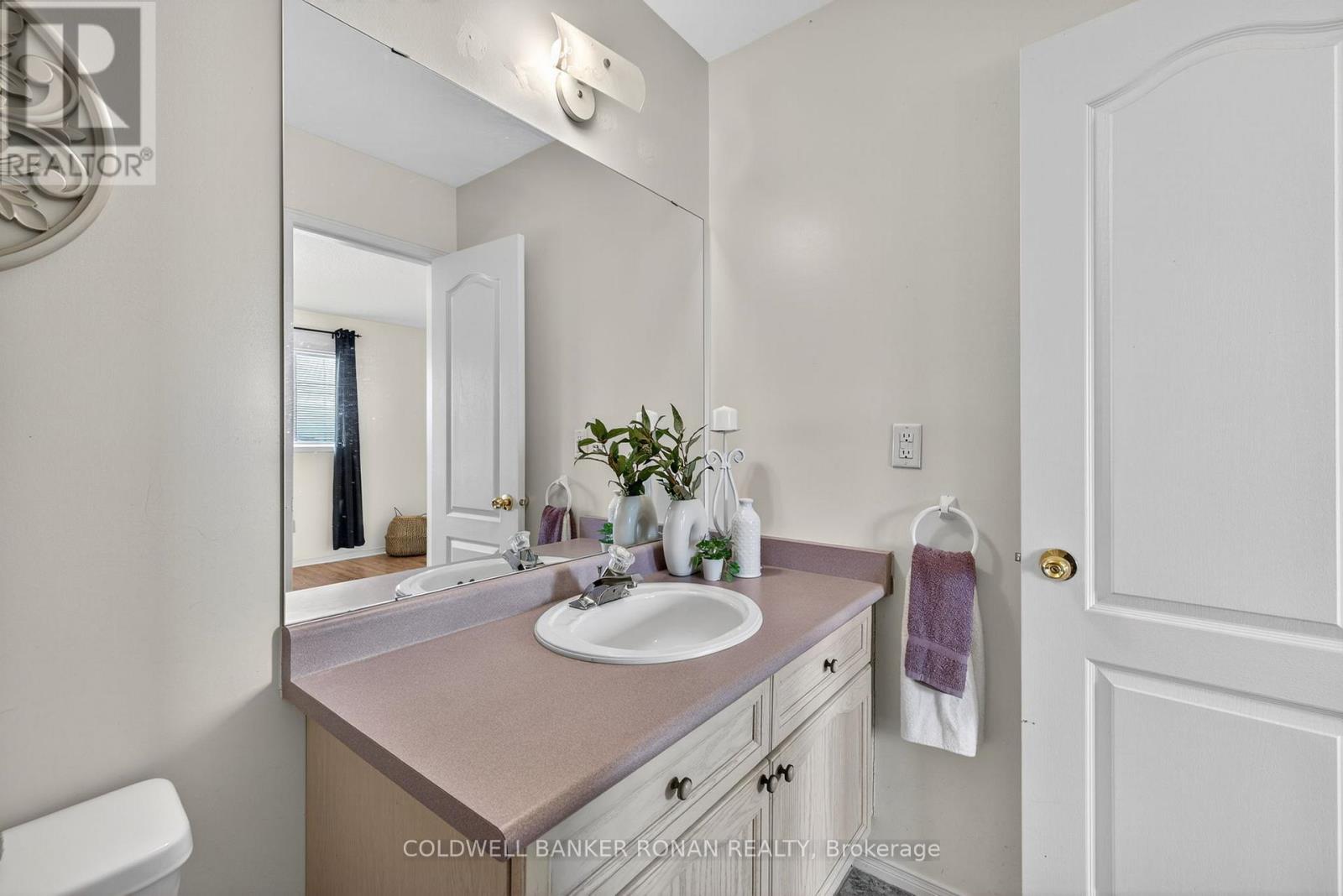 97 Parktree Drive, Vaughan, Ontario  L6A 2N6 - Photo 22 - N12434977
