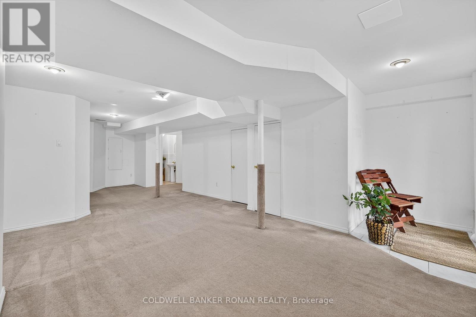 97 Parktree Drive, Vaughan, Ontario  L6A 2N6 - Photo 33 - N12434977