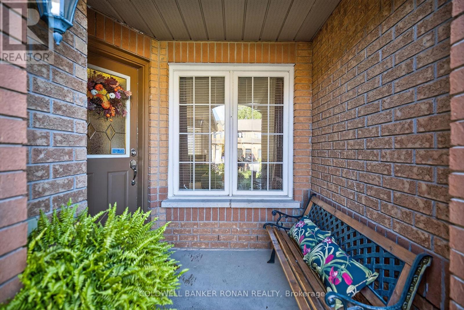97 Parktree Drive, Vaughan, Ontario  L6A 2N6 - Photo 4 - N12434977