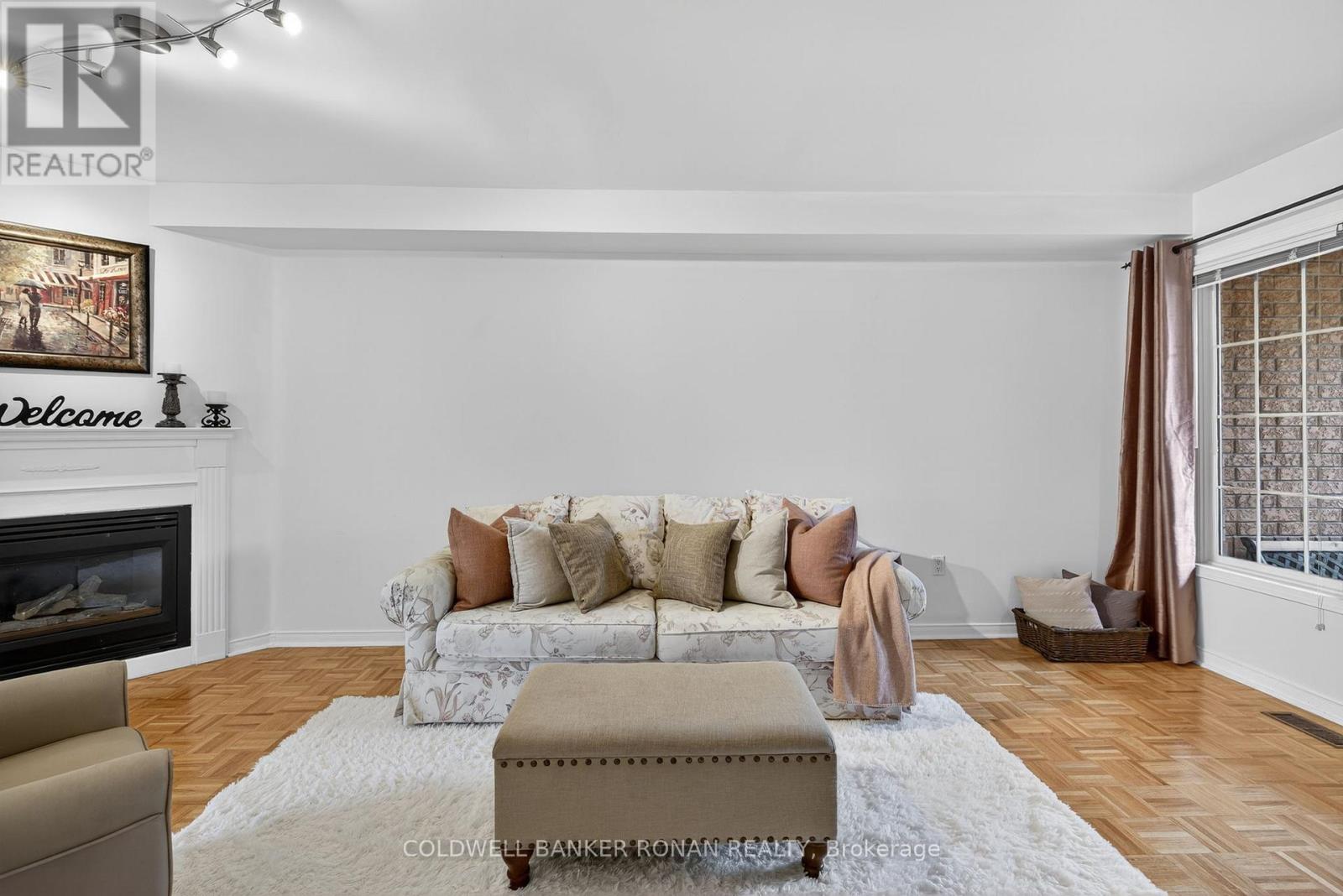 97 Parktree Drive, Vaughan, Ontario  L6A 2N6 - Photo 8 - N12434977