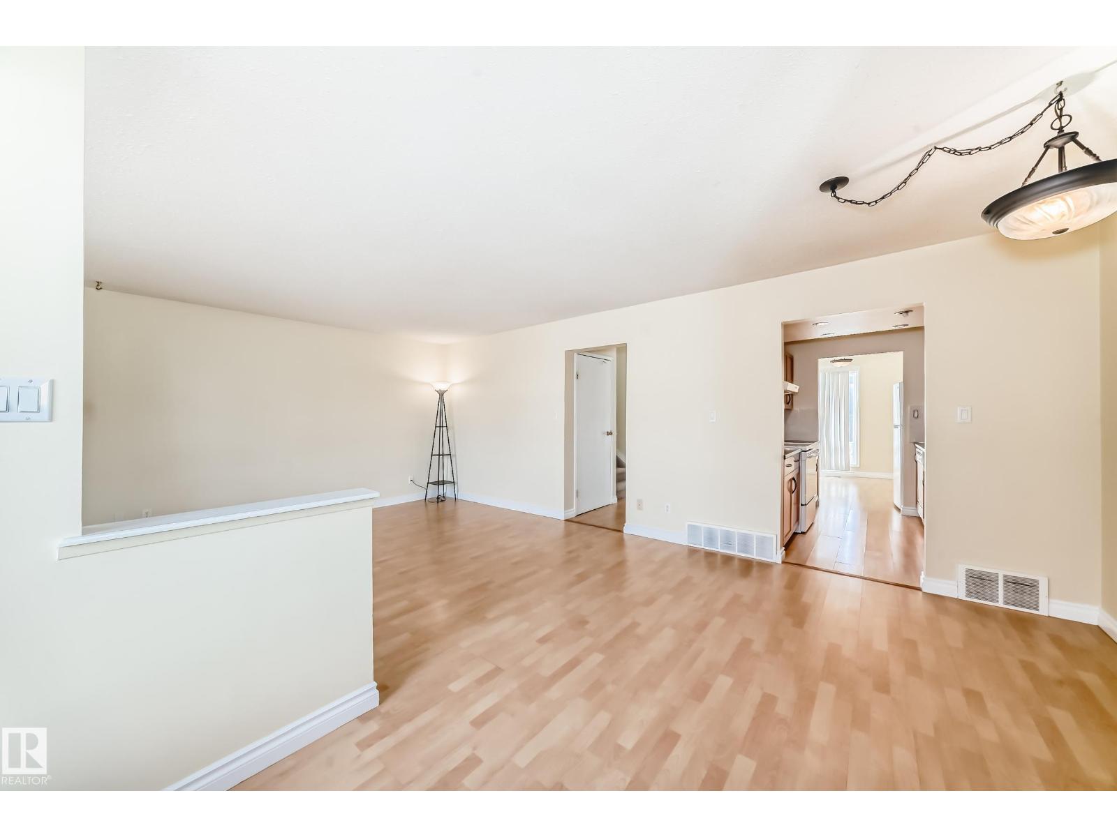 11725 32a Av Nw, Edmonton, Alberta  T6J 5K8 - Photo 4 - E4460046