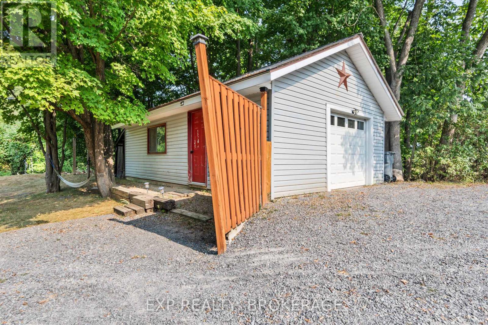 7993 Perth Road, Frontenac, Ontario  K0K 2L0 - Photo 32 - X12435096