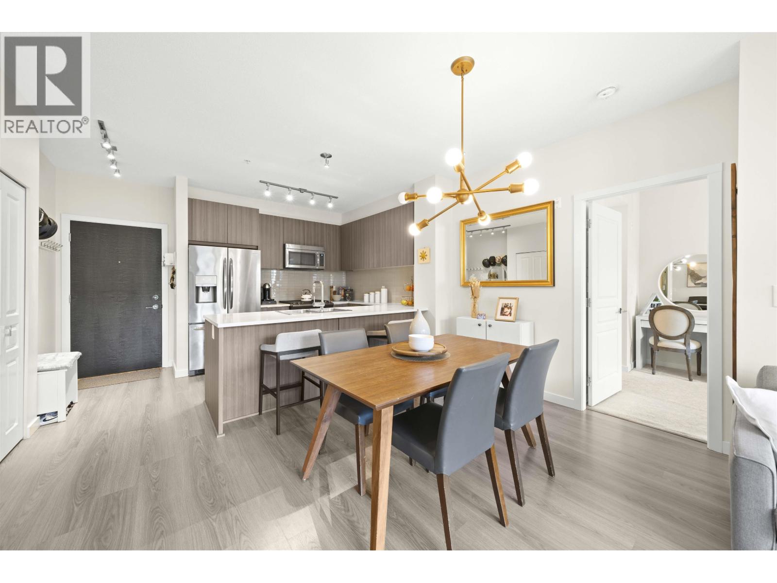 306 1152 Windsor Mews, Coquitlam, British Columbia  V3B 0N1 - Photo 7 - R3051321