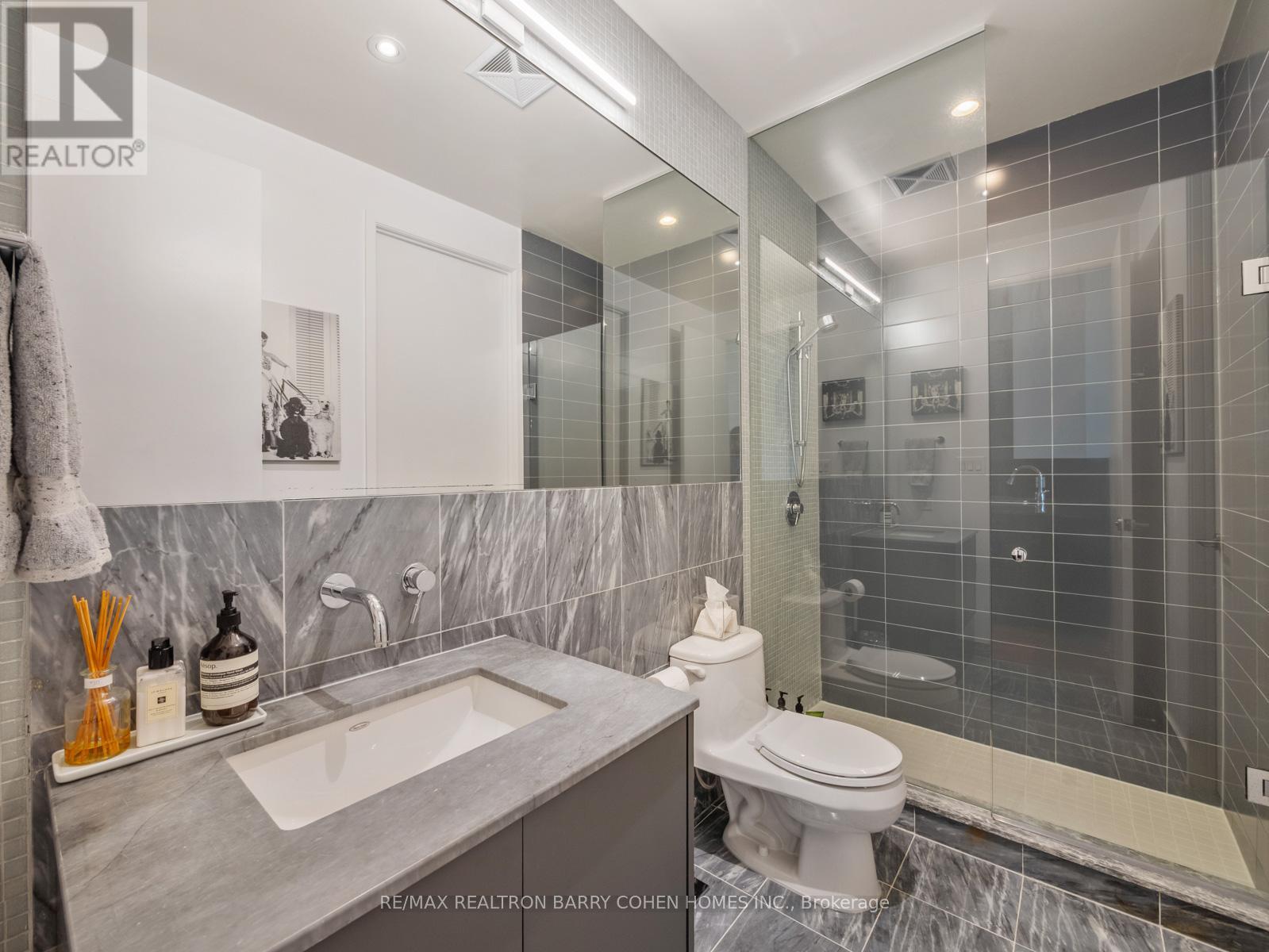 307 - 380 Macpherson Avenue, Toronto, Ontario  M4V 3E3 - Photo 16 - C12432002