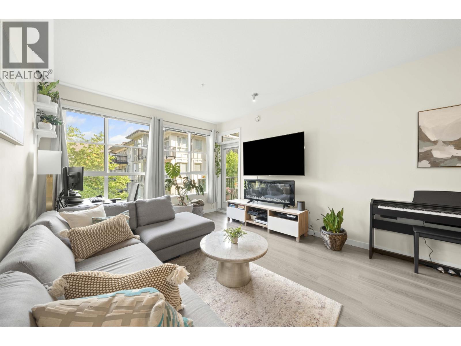306 1152 Windsor Mews, Coquitlam, British Columbia  V3B 0N1 - Photo 4 - R3051321