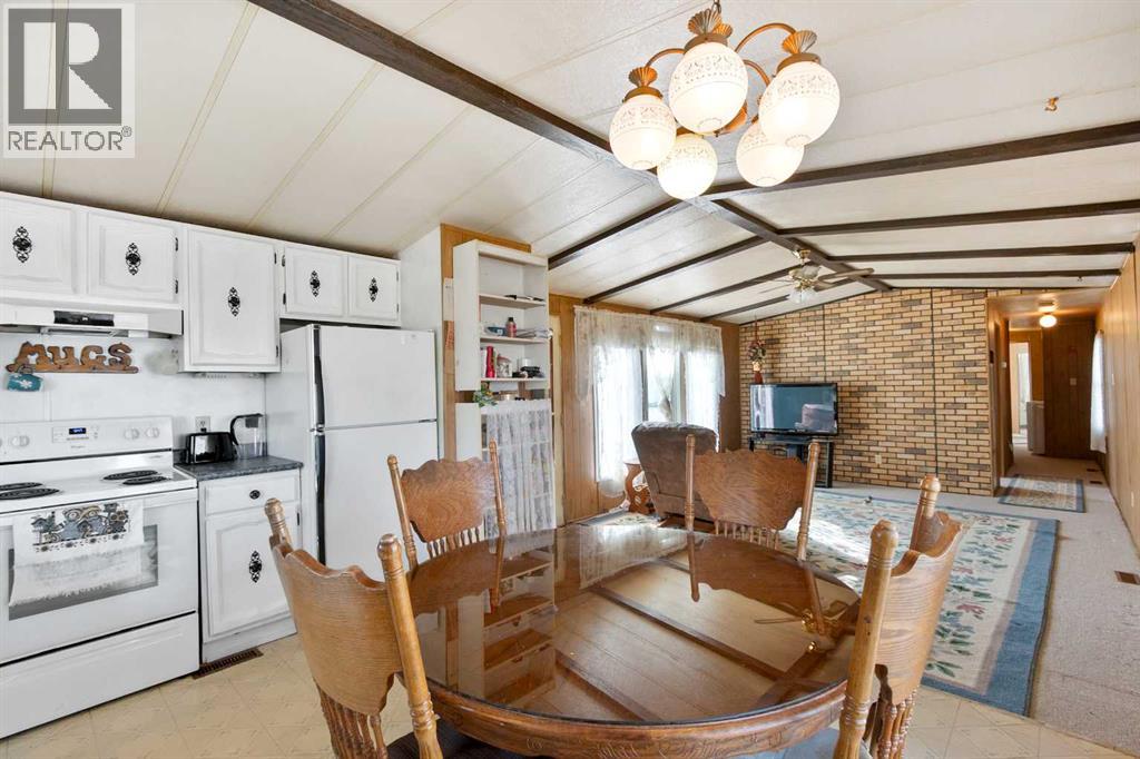 707 Highfield Drive, Carstairs, Alberta  T0M 0N0 - Photo 5 - A2257929