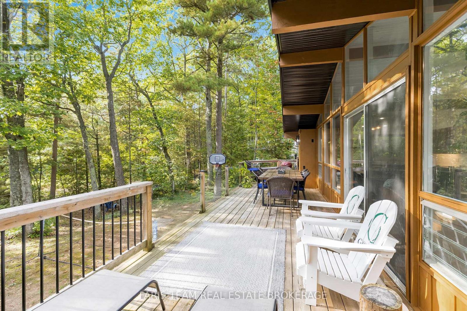 1292 Tiny Beaches Road N, Tiny, Ontario  L9M 0H3 - Photo 34 - S12434947