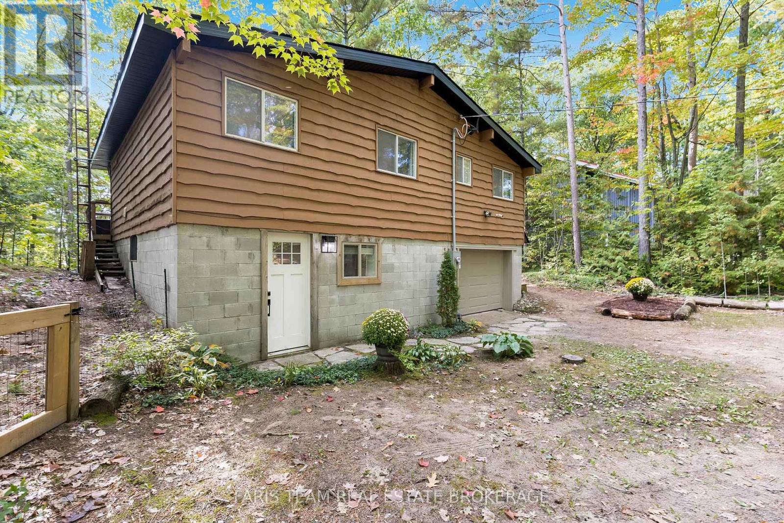 1292 Tiny Beaches Road N, Tiny, Ontario  L9M 0H3 - Photo 6 - S12434947