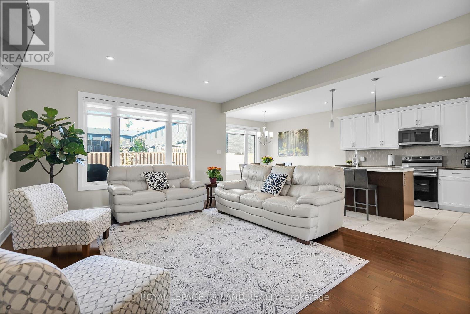 521 Sophia Crescent, London North, Ontario  N6H 5L4 - Photo 7 - X12435035