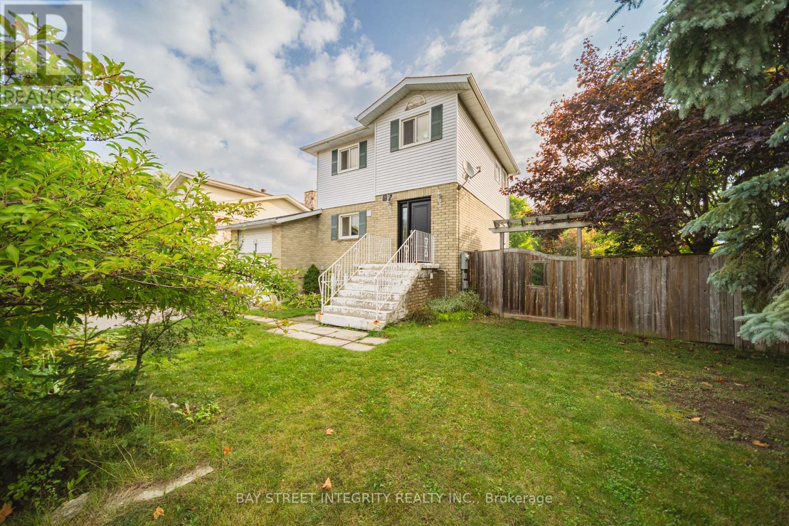 1 Hodgins Avenue, Georgina, Ontario  L4P 3M9 - Photo 46 - N12433883