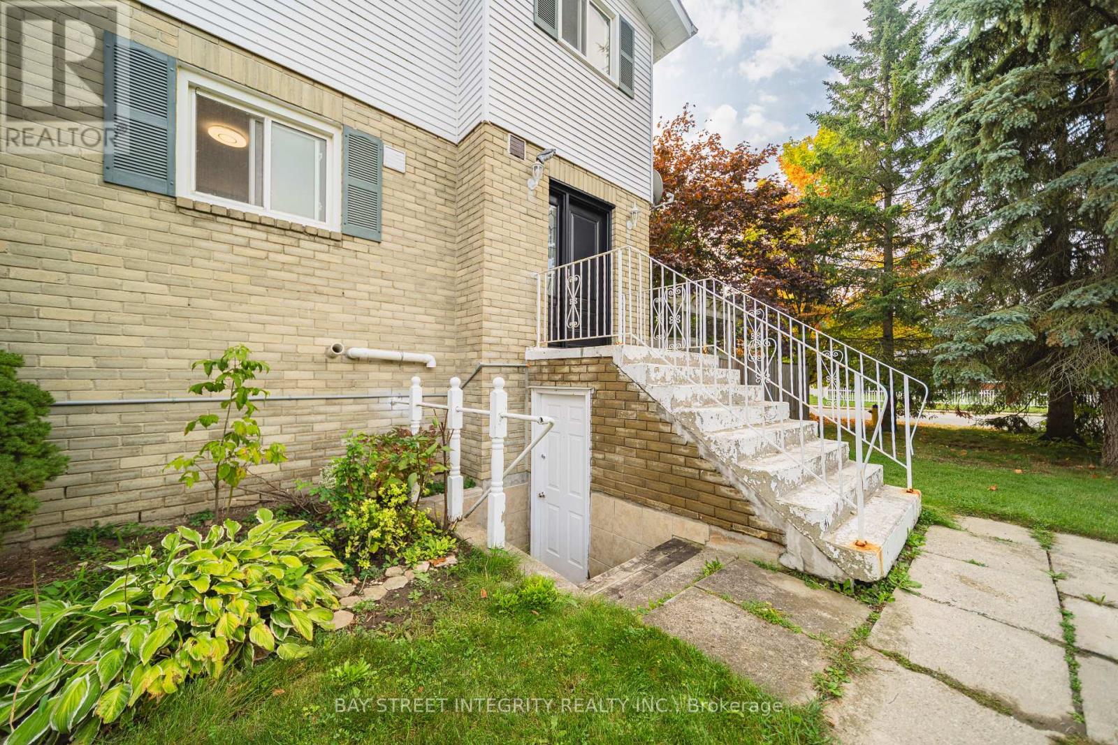 1 Hodgins Avenue, Georgina, Ontario  L4P 3M9 - Photo 44 - N12433883
