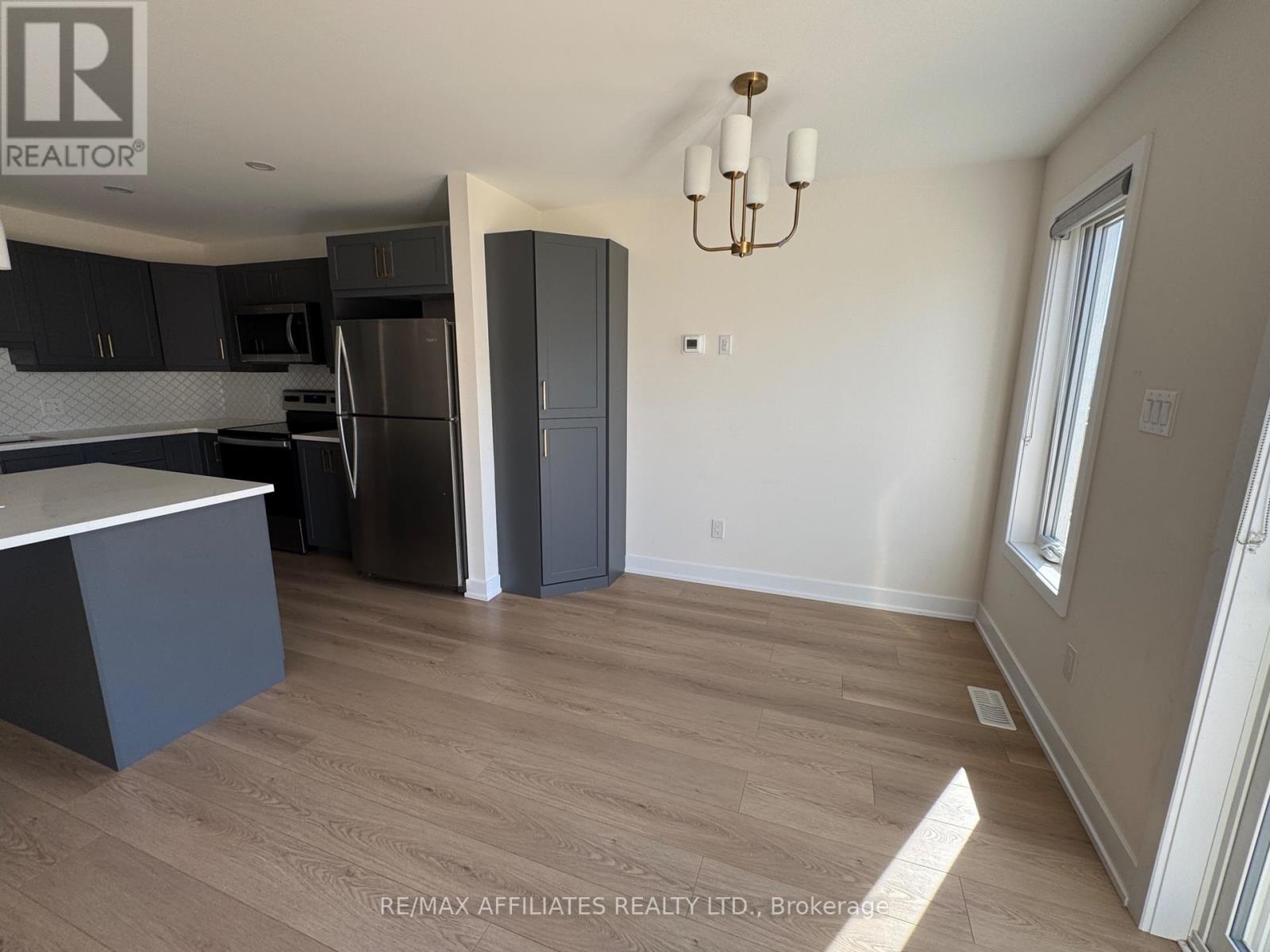 21 Margaret Graham Terrace, Smiths Falls, Ontario  K7A 0A5 - Photo 10 - X12435016