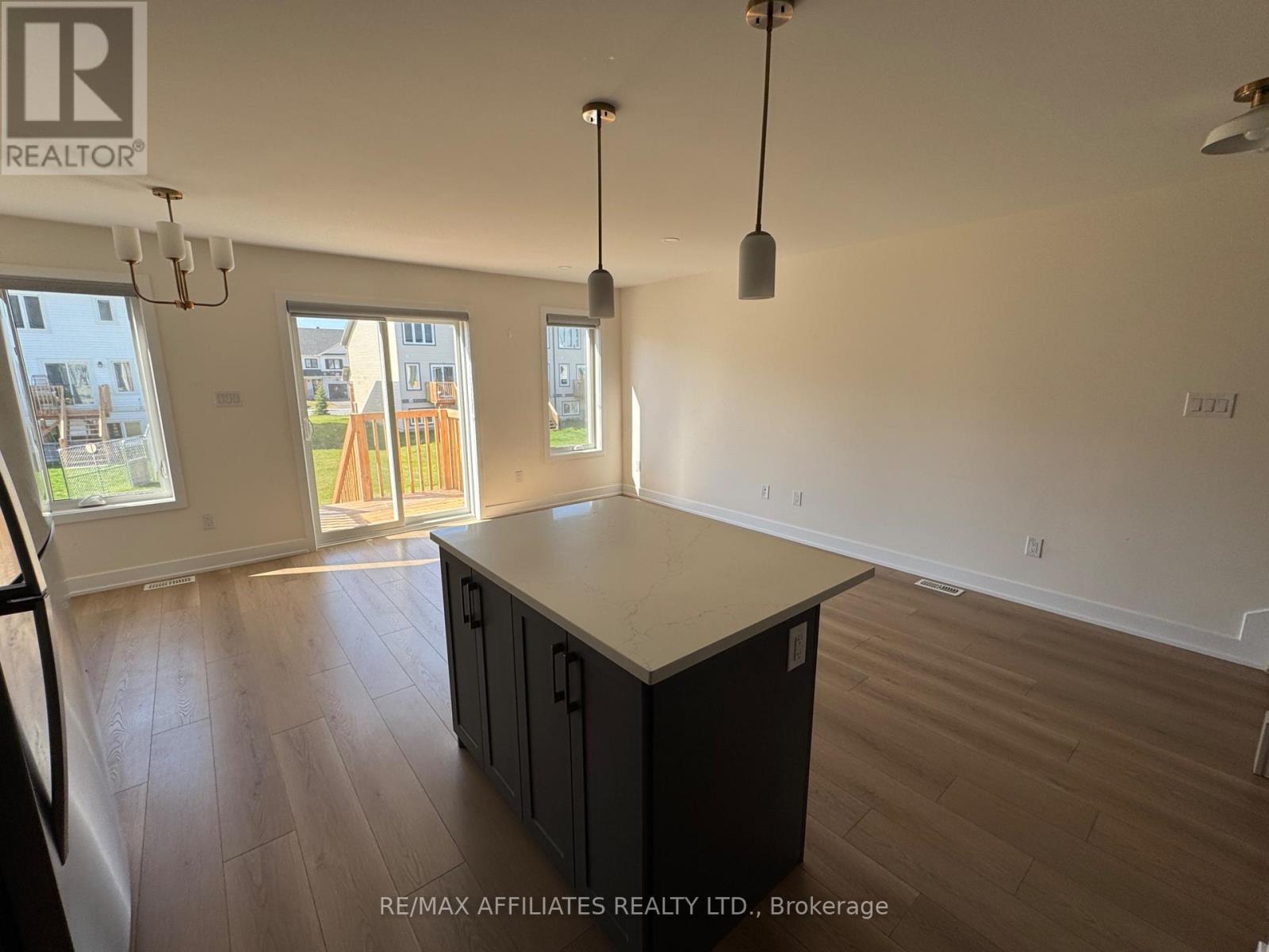 21 Margaret Graham Terrace, Smiths Falls, Ontario  K7A 0A5 - Photo 12 - X12435016