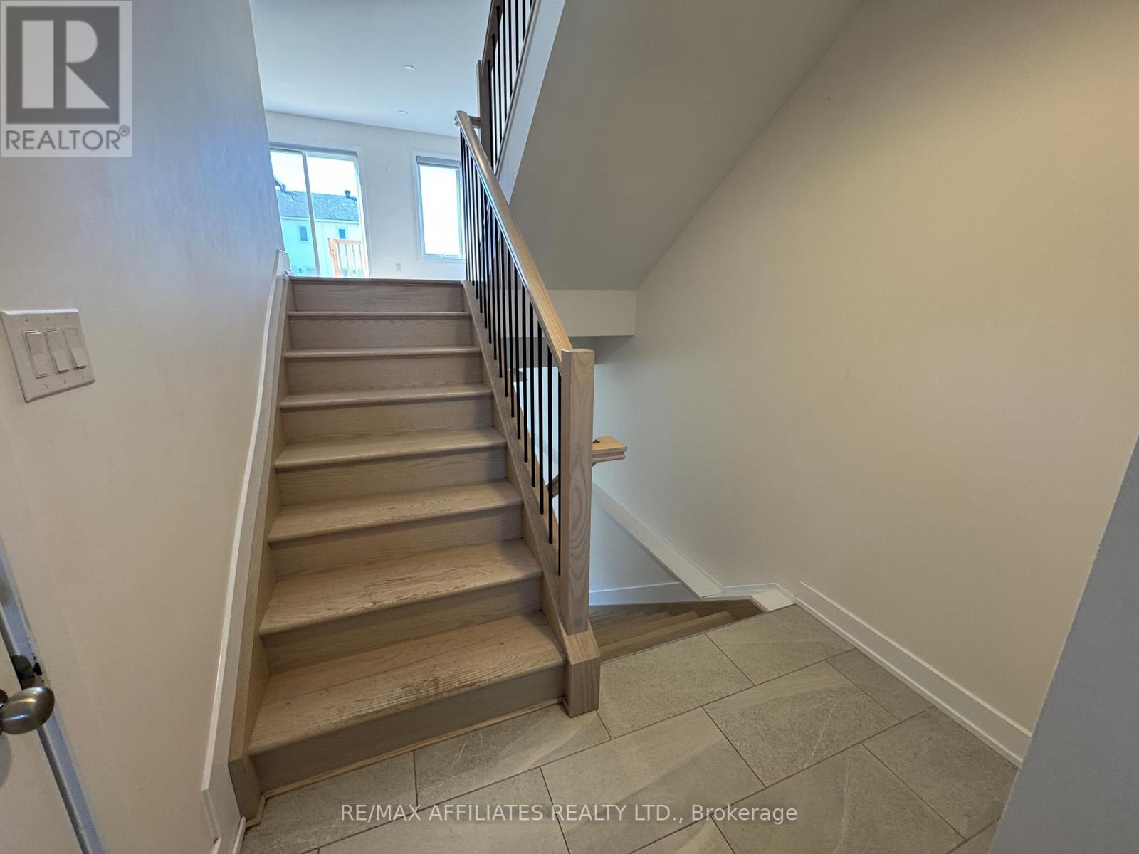 21 Margaret Graham Terrace, Smiths Falls, Ontario  K7A 0A5 - Photo 7 - X12435016