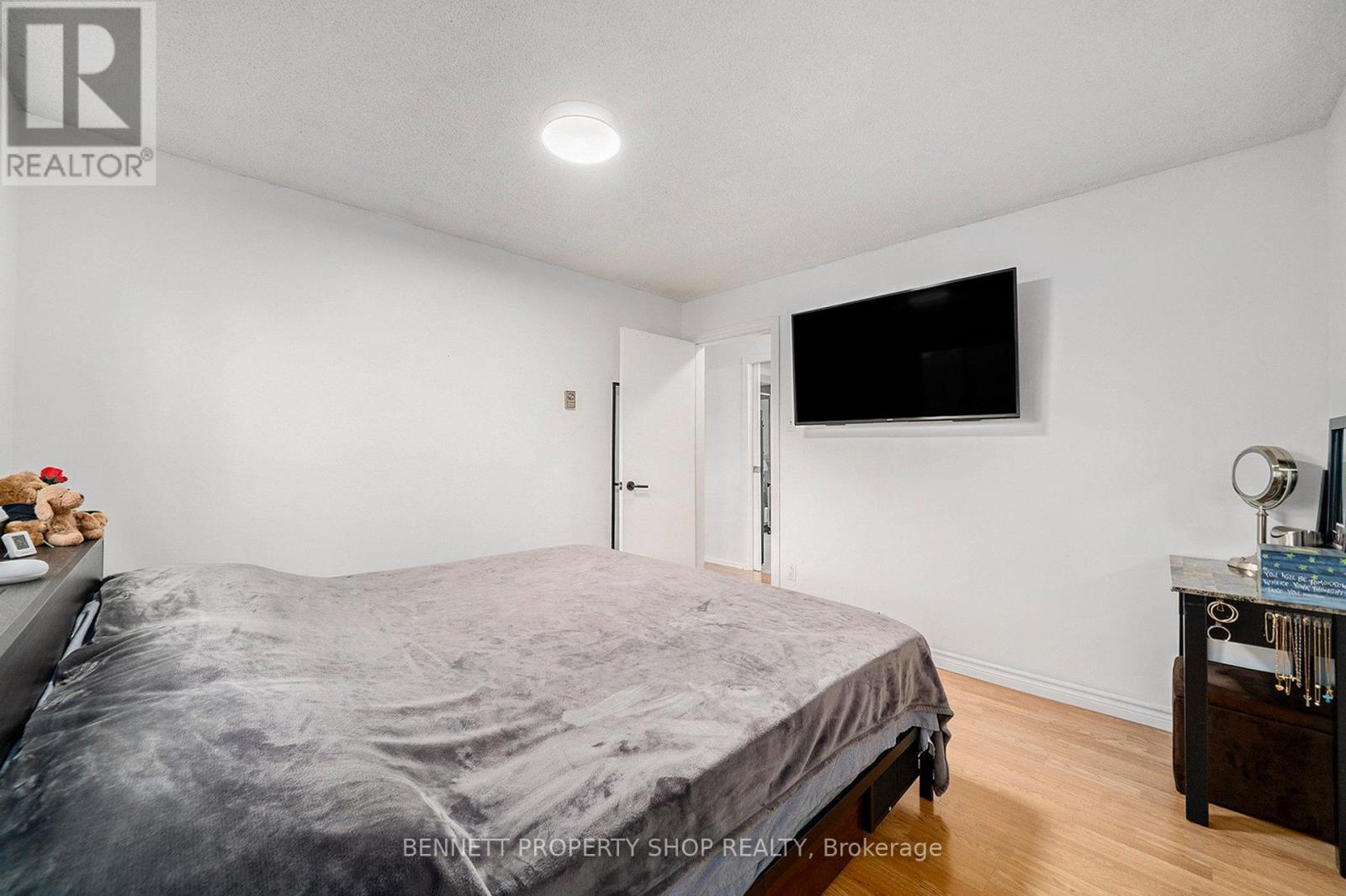 15 Maisonneuve Street, Clarence-Rockland, Ontario  K0A 1E0 - Photo 14 - X12435018