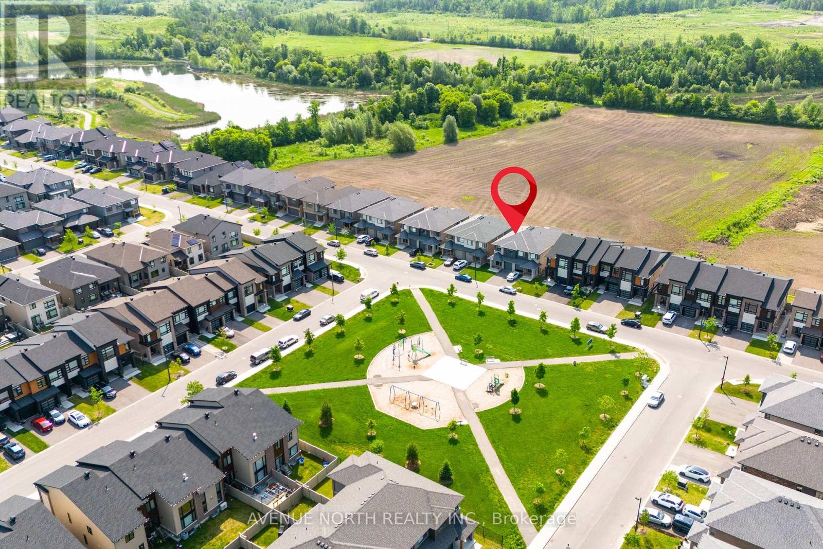 244 Shuttleworth Drive, Ottawa, Ontario  K1T 0T4 - Photo 4 - X12435046