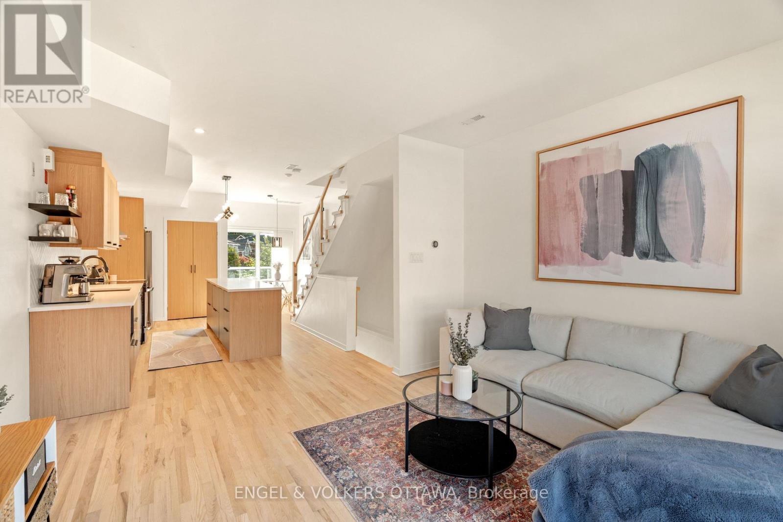2 - 4 Sherbrooke Avenue, Ottawa, Ontario  K1Y 1R7 - Photo 13 - X12435099